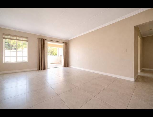 2 BEDROOM SIMPLEX FOR SALE IN WATERKLOOF RIDGE
